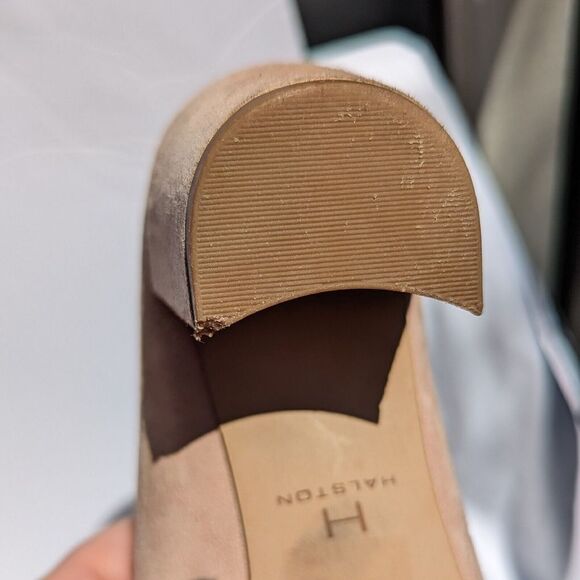 H by Halston Women's Suede Square Toe Block Heel Pump Whitney Size 8M Pale Pink - Picture 9 of 13